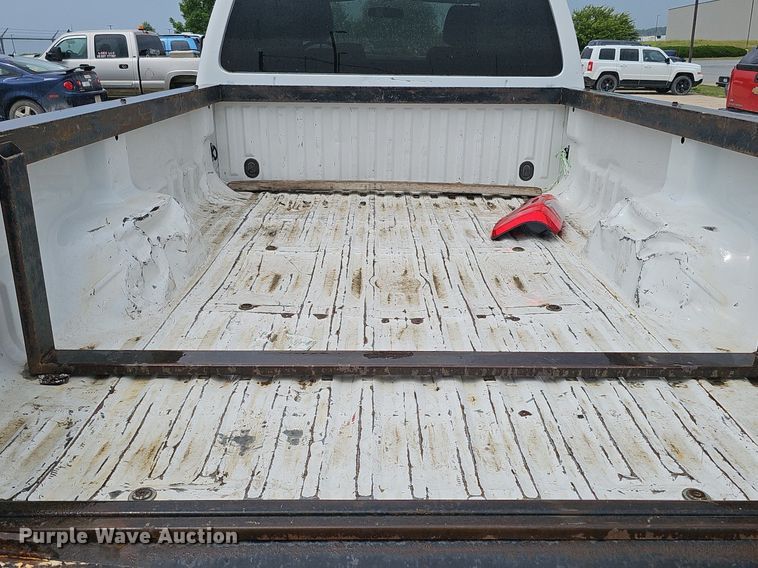 image for item MD9850 2014 Ford F250 Super Duty XL  SuperCab pickup truck