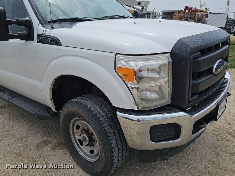 image for item MD9850 2014 Ford F250 Super Duty XL  SuperCab pickup truck