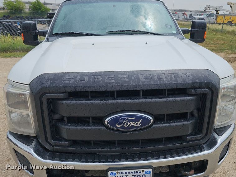 image for item MD9850 2014 Ford F250 Super Duty XL  SuperCab pickup truck