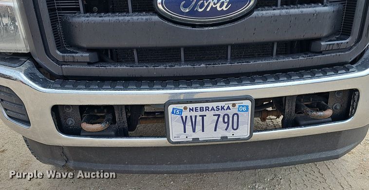 image for item MD9850 2014 Ford F250 Super Duty XL  SuperCab pickup truck