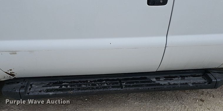 image for item MD9850 2014 Ford F250 Super Duty XL  SuperCab pickup truck