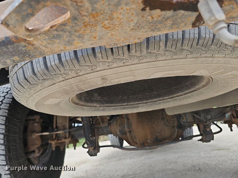 image for item MD9850 2014 Ford F250 Super Duty XL  SuperCab pickup truck