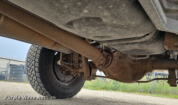 image for item MD9850 2014 Ford F250 Super Duty XL  SuperCab pickup truck