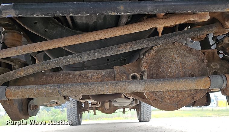 image for item MD9850 2014 Ford F250 Super Duty XL  SuperCab pickup truck