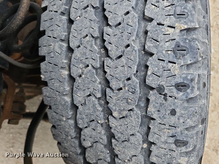 image for item MD9850 2014 Ford F250 Super Duty XL  SuperCab pickup truck