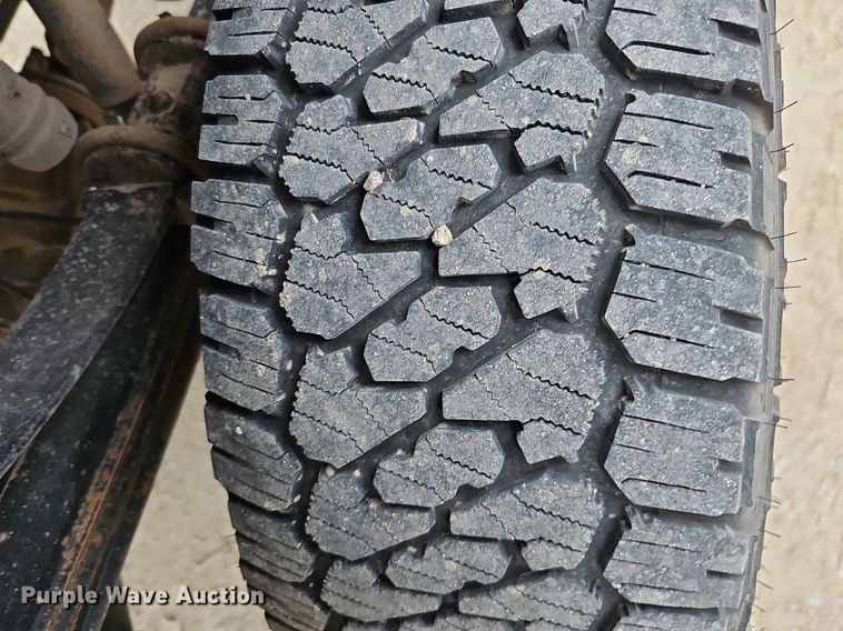 image for item MD9850 2014 Ford F250 Super Duty XL  SuperCab pickup truck