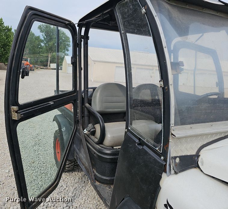image for item MD9852 2007 Bobcat 2200  utility vehicle