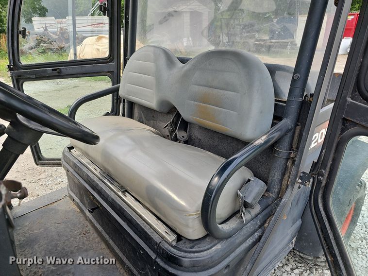 image for item MD9852 2007 Bobcat 2200  utility vehicle