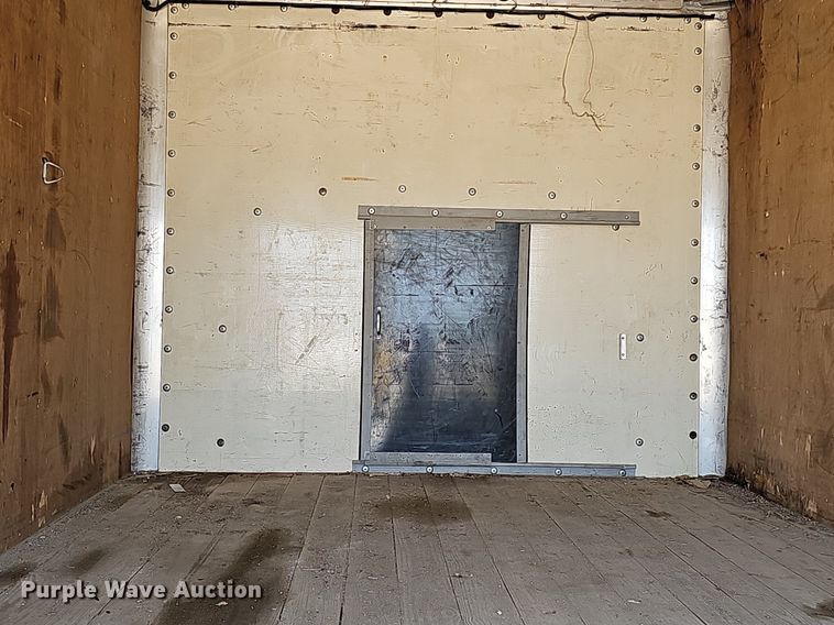 image for item MD9871 2006 Chevrolet Express G3500  box truck