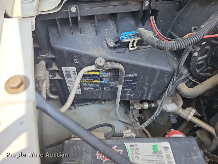 image for item MD9871 2006 Chevrolet Express G3500  box truck