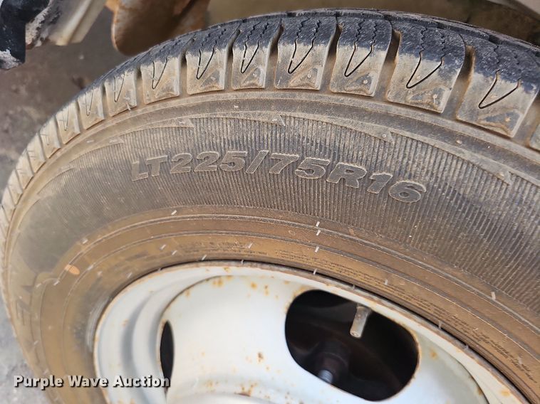 image for item MD9871 2006 Chevrolet Express G3500  box truck