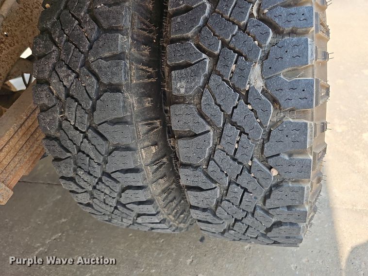 image for item MD9871 2006 Chevrolet Express G3500  box truck