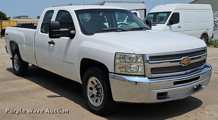 image for item MD9872 2012 Chevrolet Silverado 1500 LT  Ext. Cab pickup truck