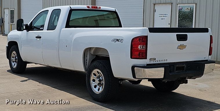 image for item MD9872 2012 Chevrolet Silverado 1500 LT  Ext. Cab pickup truck