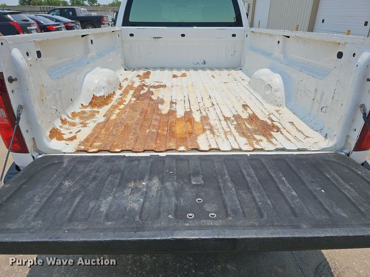 image for item MD9872 2012 Chevrolet Silverado 1500 LT  Ext. Cab pickup truck