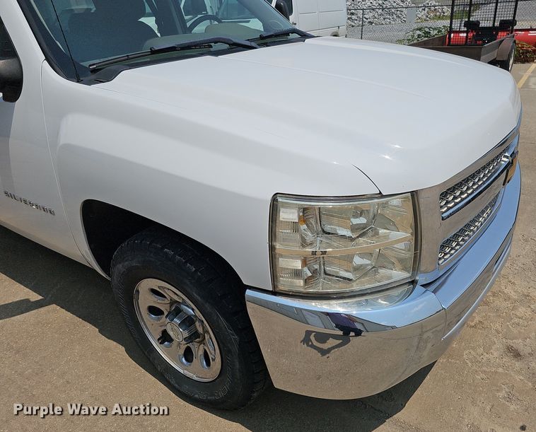 image for item MD9872 2012 Chevrolet Silverado 1500 LT  Ext. Cab pickup truck
