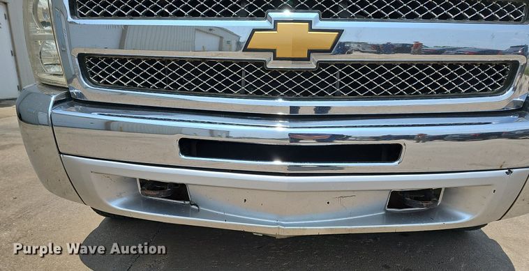 image for item MD9872 2012 Chevrolet Silverado 1500 LT  Ext. Cab pickup truck