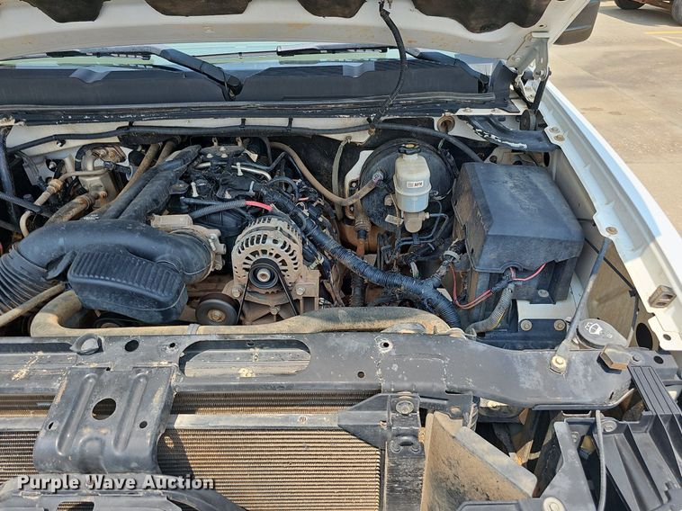 image for item MD9872 2012 Chevrolet Silverado 1500 LT  Ext. Cab pickup truck