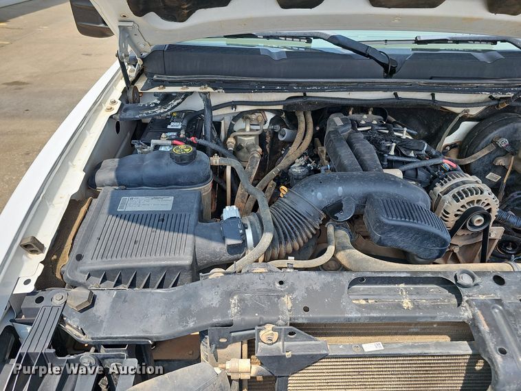 image for item MD9872 2012 Chevrolet Silverado 1500 LT  Ext. Cab pickup truck