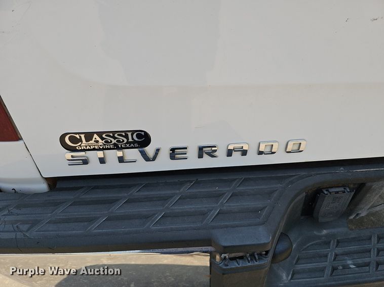 image for item MD9872 2012 Chevrolet Silverado 1500 LT  Ext. Cab pickup truck