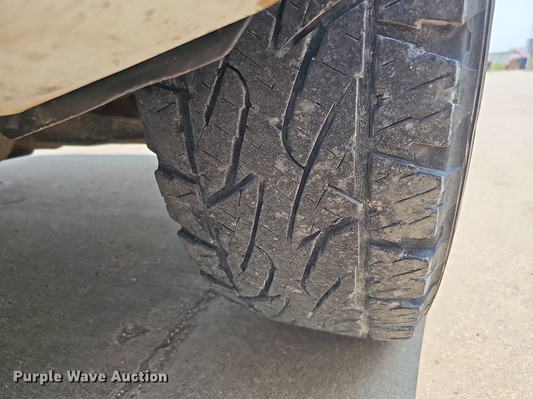 image for item MD9872 2012 Chevrolet Silverado 1500 LT  Ext. Cab pickup truck