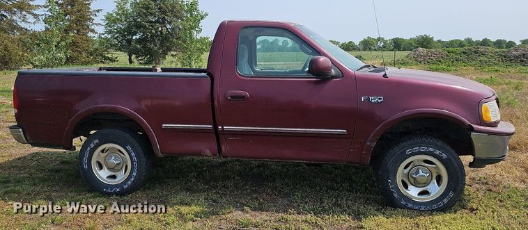 image for item MD9873 1997  Ford F150 XLT  pickup truck