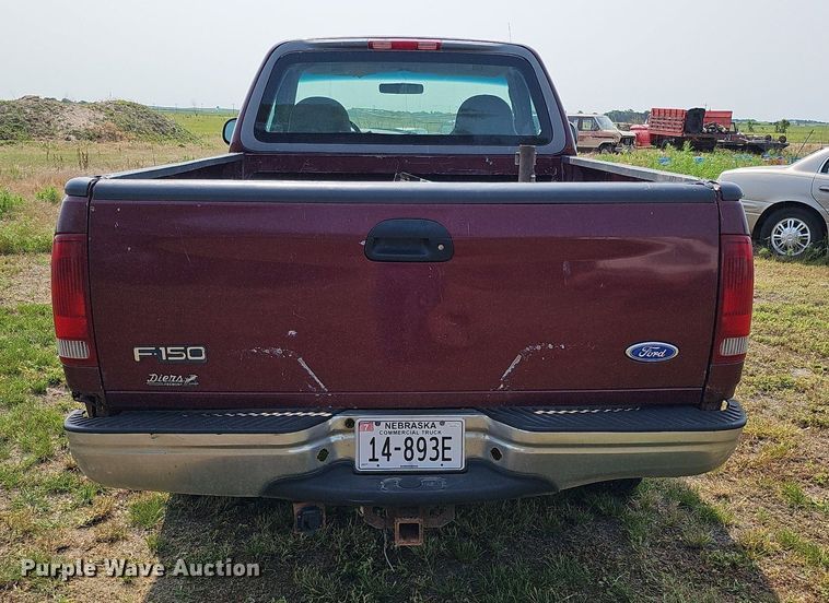 image for item MD9873 1997  Ford F150 XLT  pickup truck