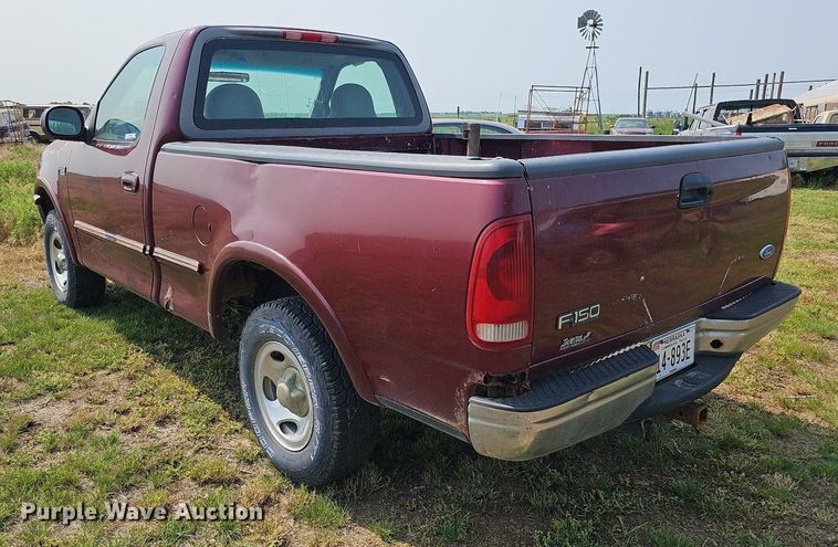 image for item MD9873 1997  Ford F150 XLT  pickup truck