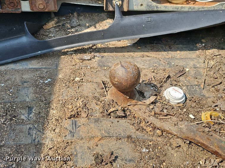 image for item MD9873 1997  Ford F150 XLT  pickup truck