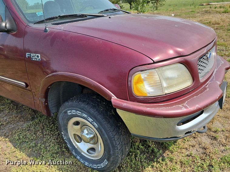 image for item MD9873 1997  Ford F150 XLT  pickup truck