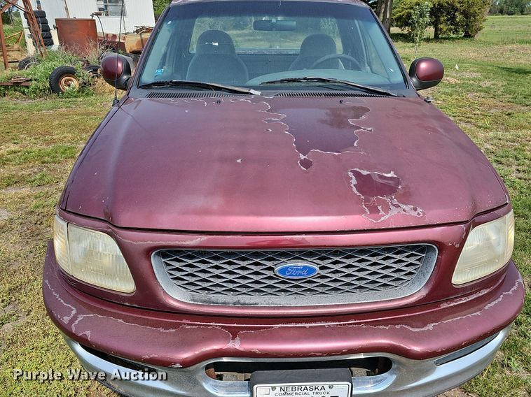 image for item MD9873 1997  Ford F150 XLT  pickup truck