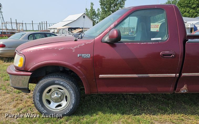 image for item MD9873 1997  Ford F150 XLT  pickup truck