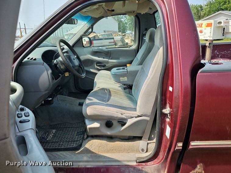 image for item MD9873 1997  Ford F150 XLT  pickup truck