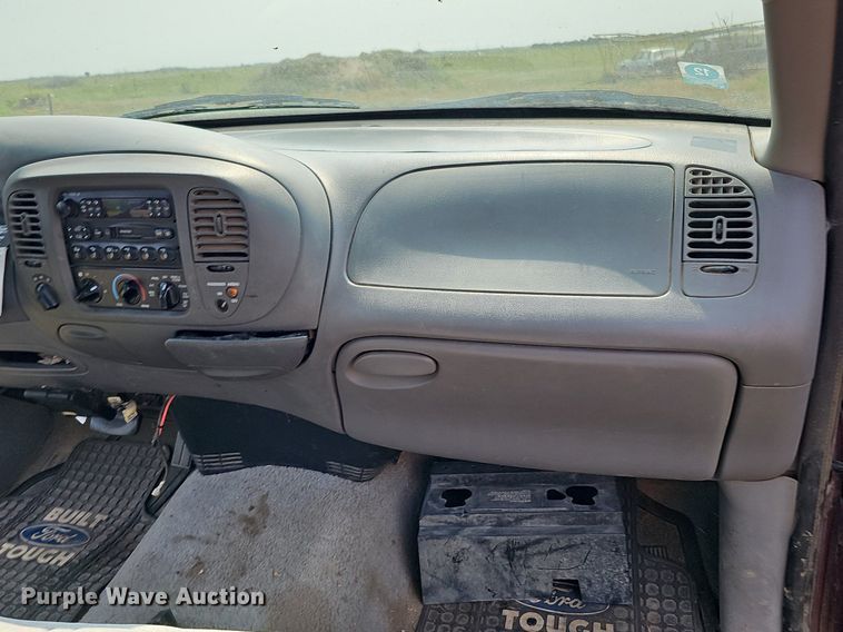 image for item MD9873 1997  Ford F150 XLT  pickup truck