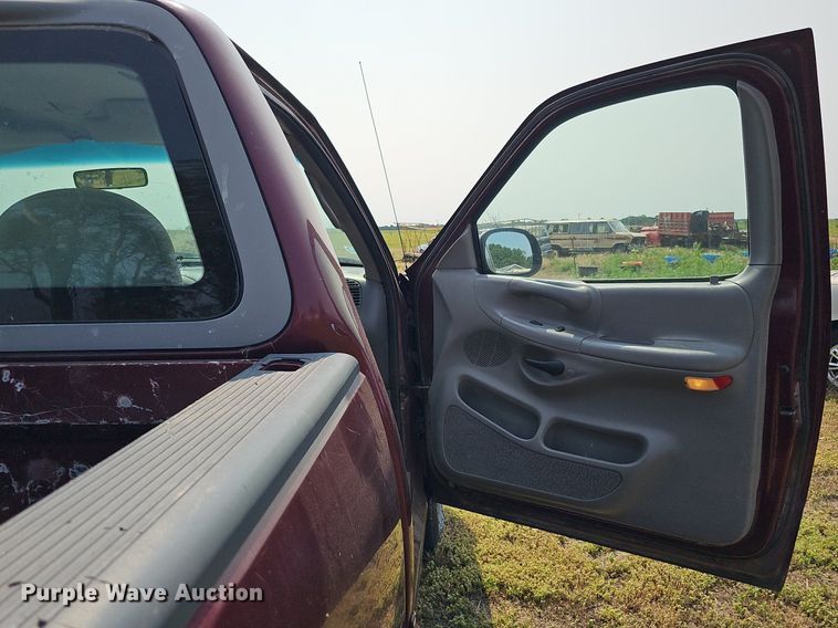 image for item MD9873 1997  Ford F150 XLT  pickup truck