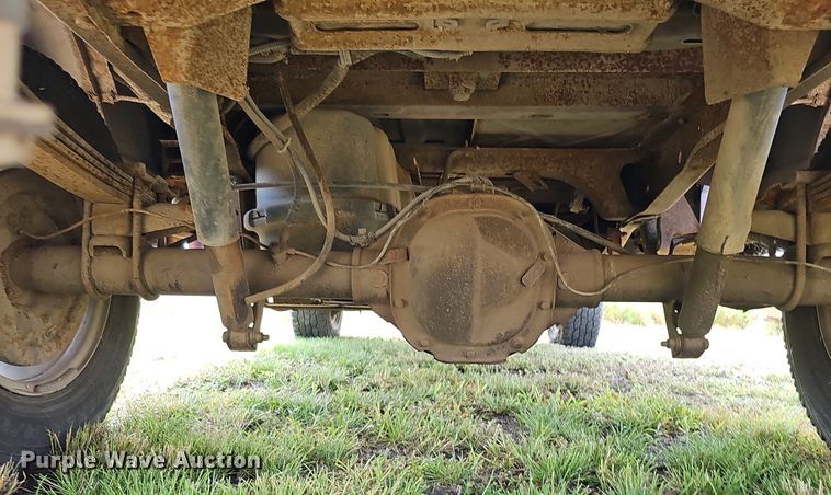 image for item MD9873 1997  Ford F150 XLT  pickup truck