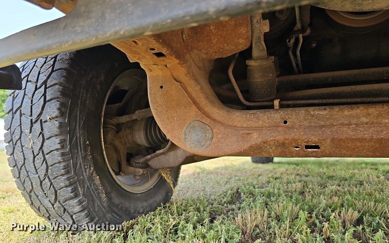 image for item MD9873 1997  Ford F150 XLT  pickup truck