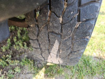 image for item MD9873 1997  Ford F150 XLT  pickup truck