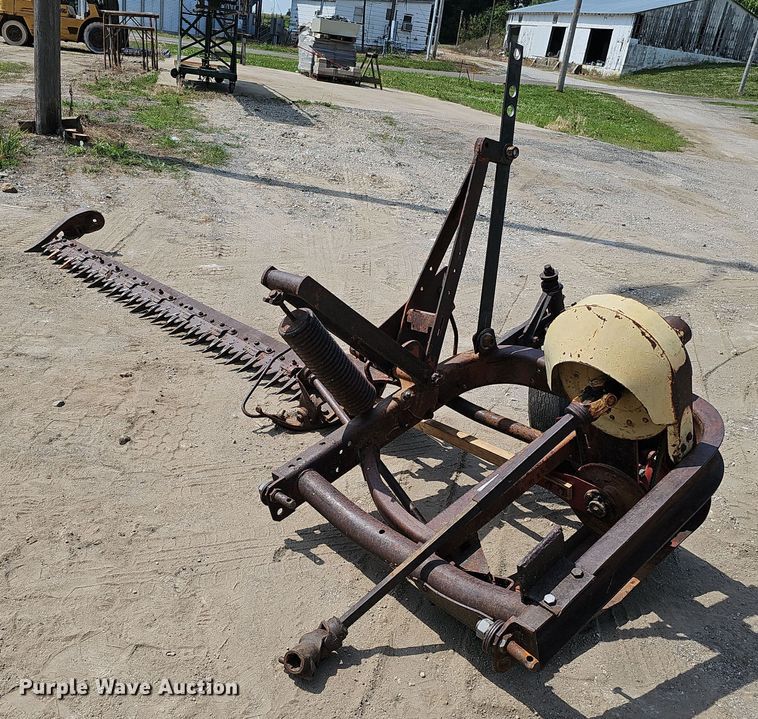 image for item MD9889 New Holland  sickle mower