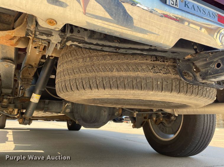 image for item ME9933 2014 Chevrolet Silverado 1500  Crew Cab pickup truck