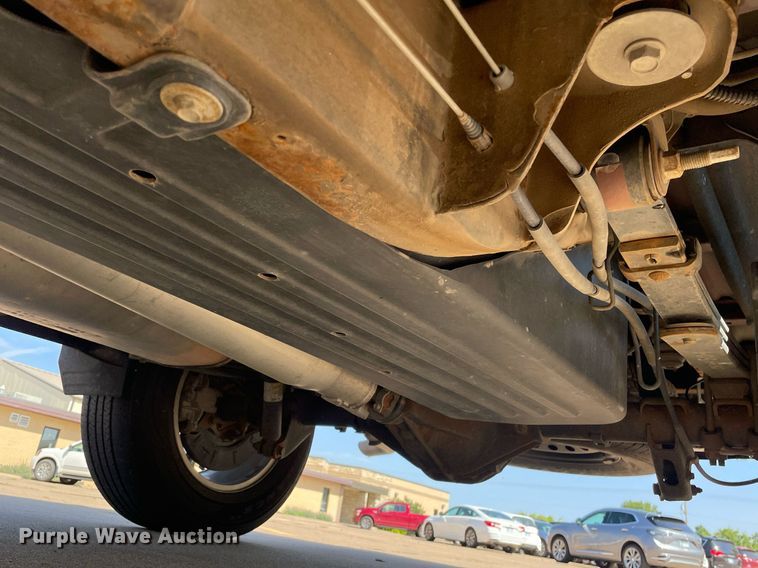 image for item ME9933 2014 Chevrolet Silverado 1500  Crew Cab pickup truck