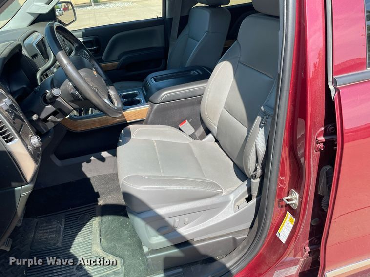 image for item ME9933 2014 Chevrolet Silverado 1500  Crew Cab pickup truck