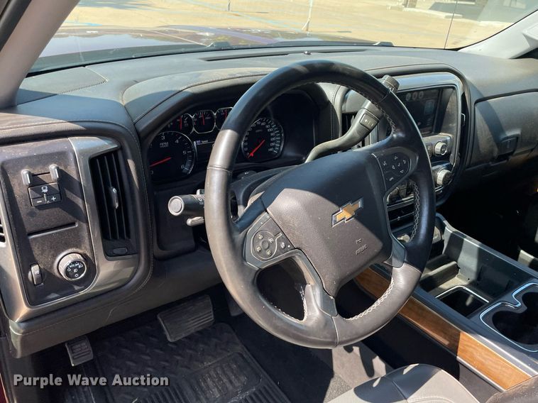 image for item ME9933 2014 Chevrolet Silverado 1500  Crew Cab pickup truck