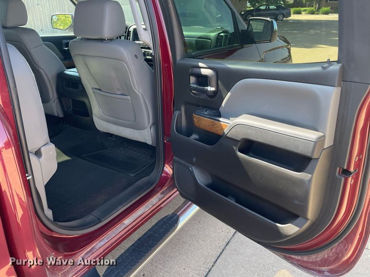 image for item ME9933 2014 Chevrolet Silverado 1500  Crew Cab pickup truck