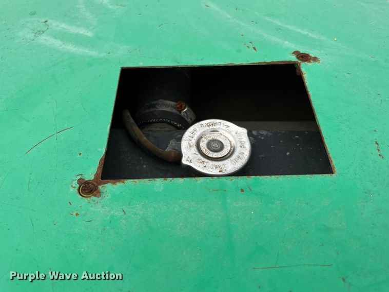 image for item MF9909 Sullivan D185  air compressor