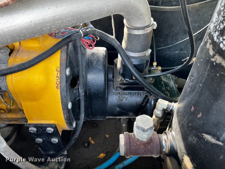 image for item MF9909 Sullivan D185  air compressor