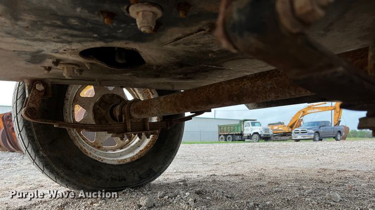 image for item MF9909 Sullivan D185  air compressor