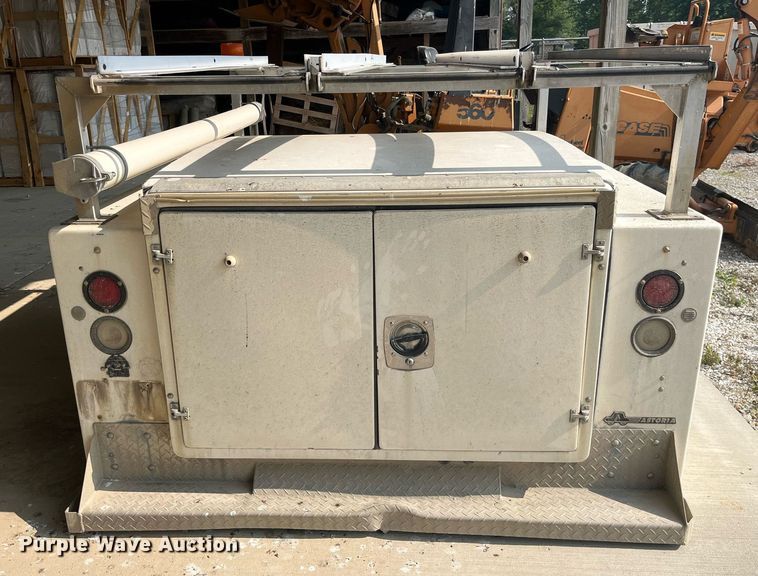 image for item MG9298 Astoria  utility bed