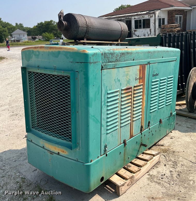 image for item MG9299 Onan 30EK-B22432R  generator