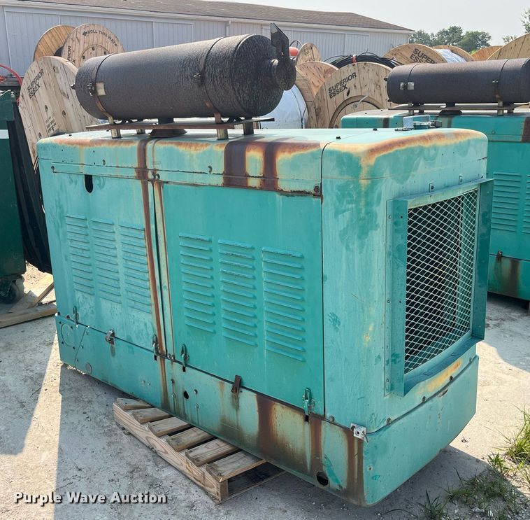 image for item MG9299 Onan 30EK-B22432R  generator